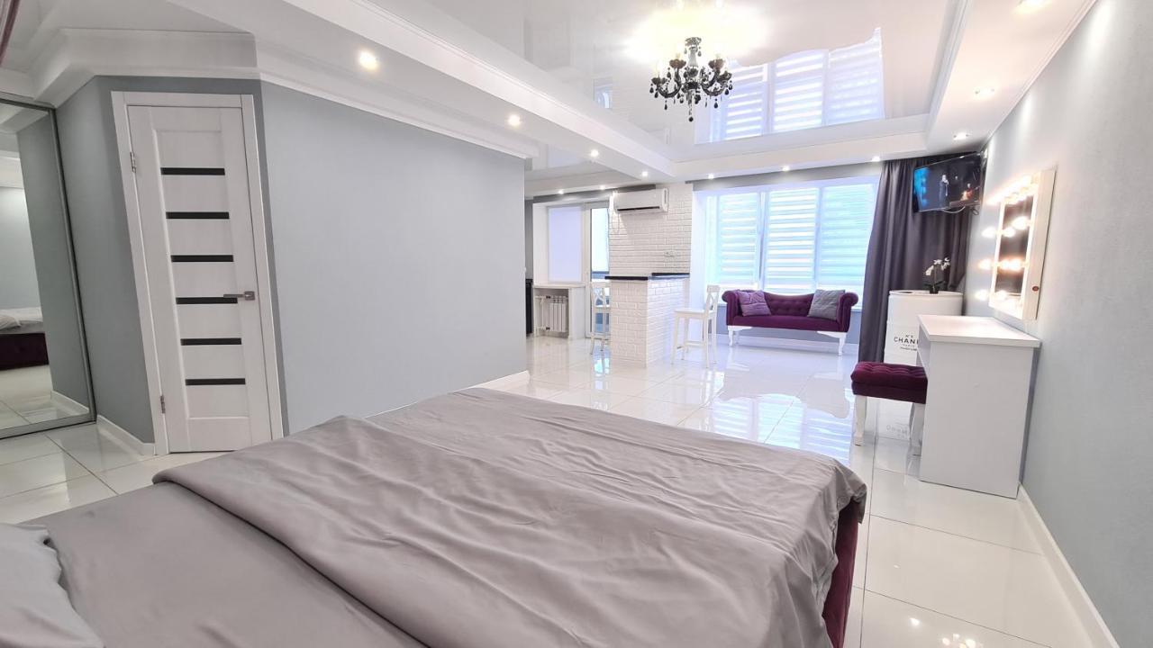 Apartaments On Prospekt Mira 35 كريفوي روغ المظهر الخارجي الصورة