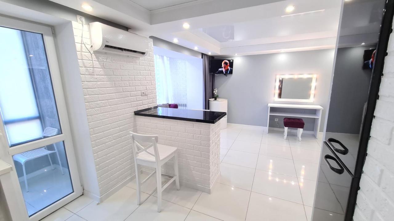 Apartaments On Prospekt Mira 35 كريفوي روغ المظهر الخارجي الصورة