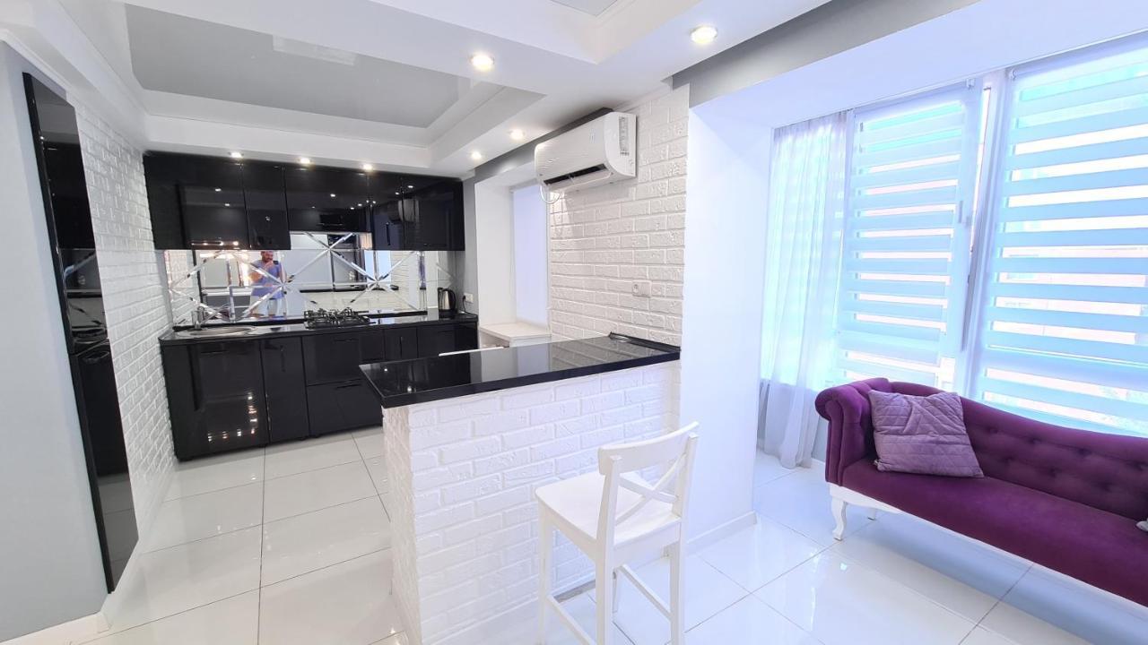 Apartaments On Prospekt Mira 35 كريفوي روغ المظهر الخارجي الصورة