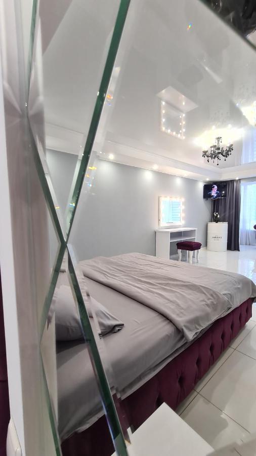 Apartaments On Prospekt Mira 35 كريفوي روغ المظهر الخارجي الصورة